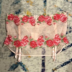 NWT Women’s Lingerie Size Large